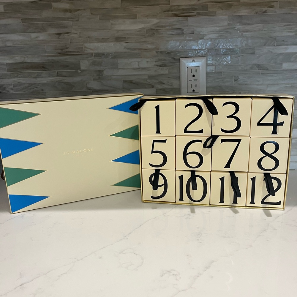JO MALONE: Empty 12 Day Advent Calendar with Ornament Boxes 2025